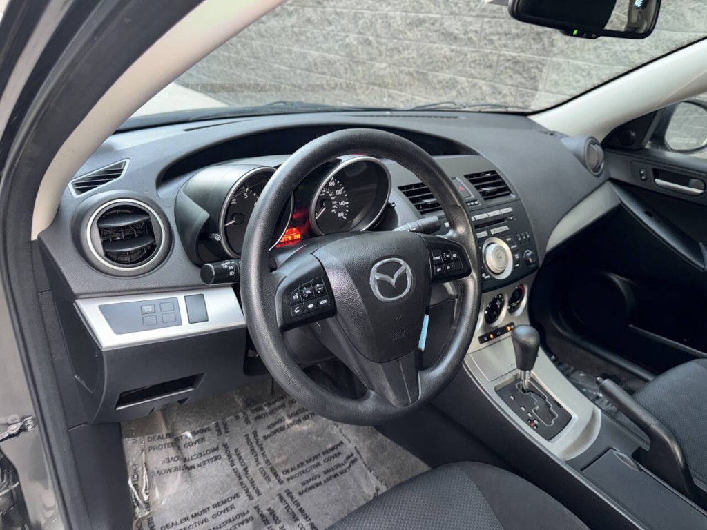 2010 Mazda Mazda3 Image 21