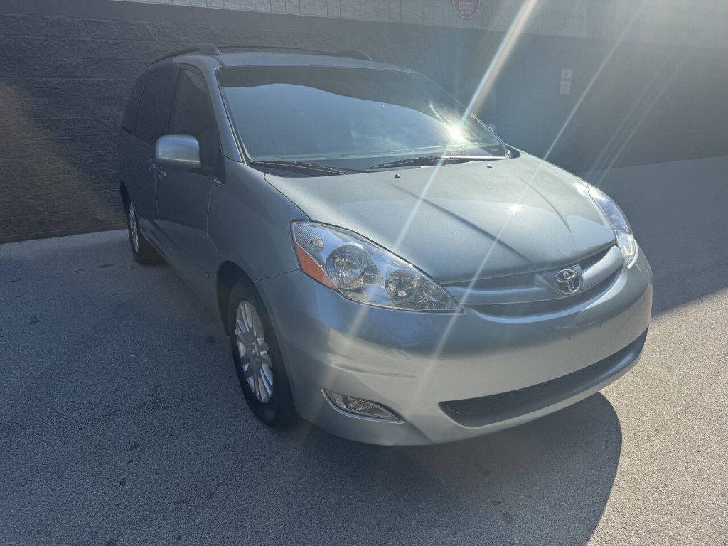 2007 Toyota Sienna Image 6