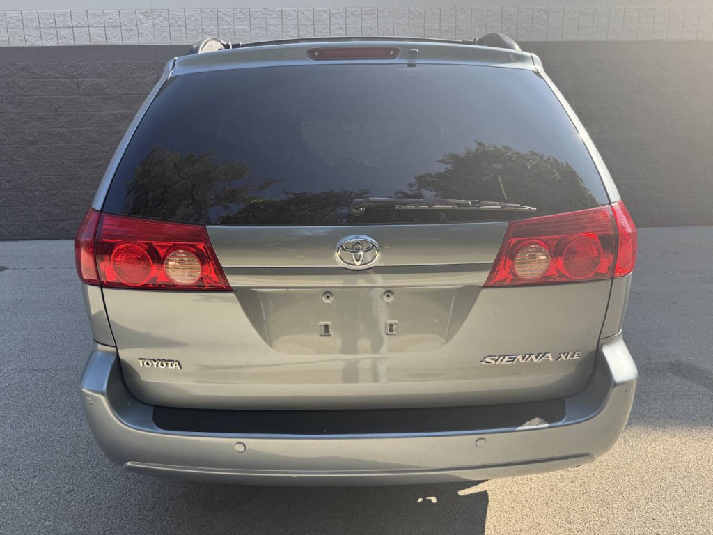 2007 Toyota Sienna Image 14