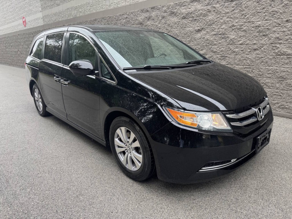 2015 Honda Odyssey Image 8