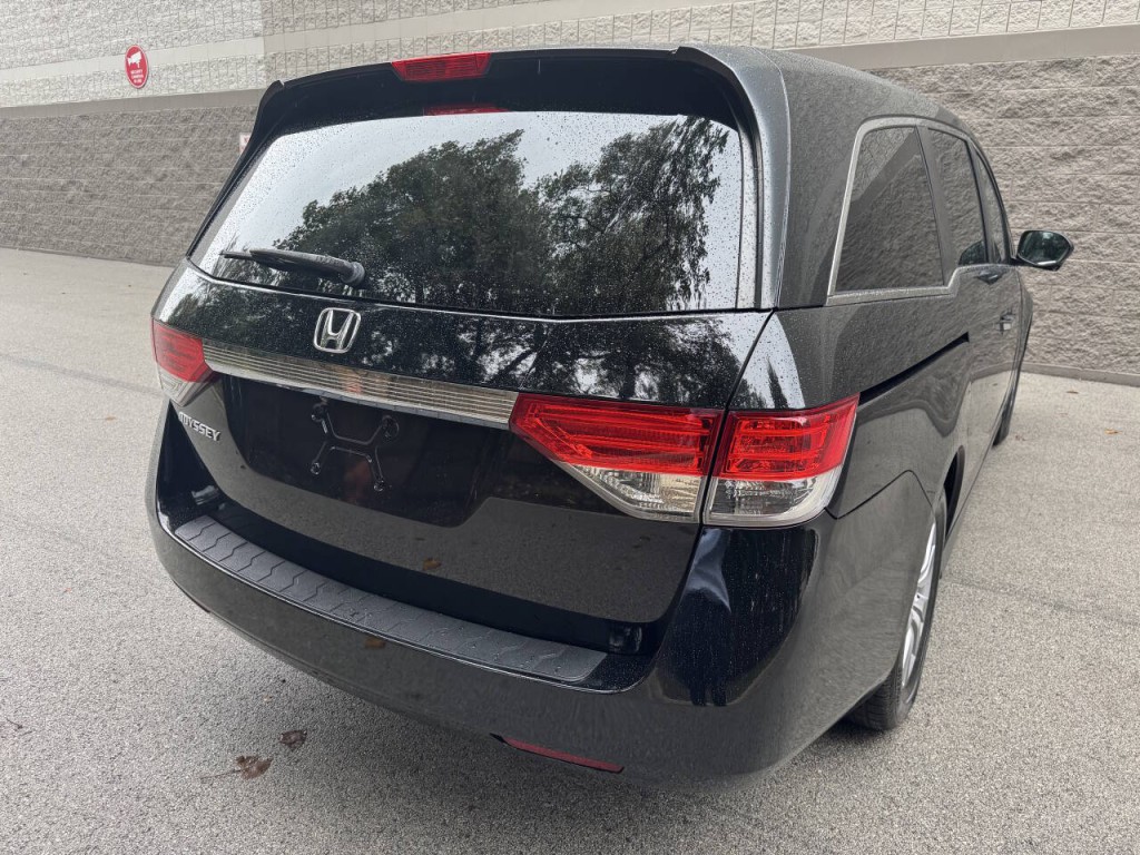 2015 Honda Odyssey Image 12