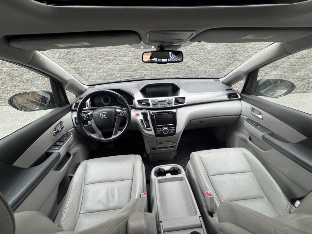 2015 Honda Odyssey Image 24