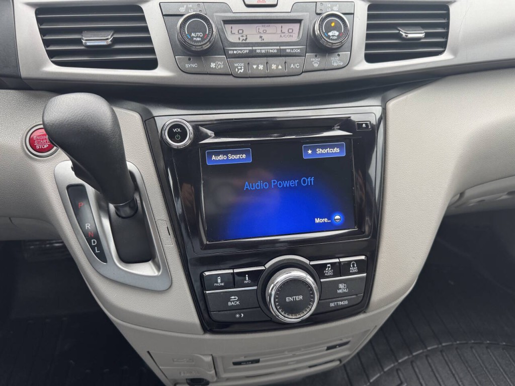 2015 Honda Odyssey Image 26