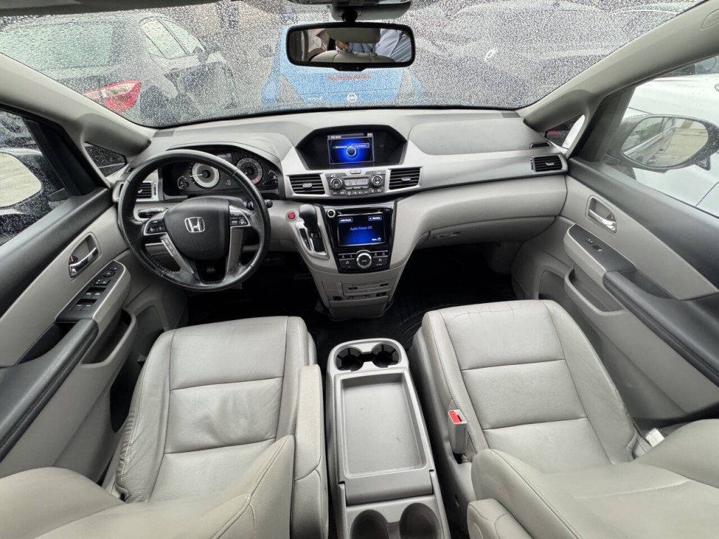 2015 Honda Odyssey Image 27