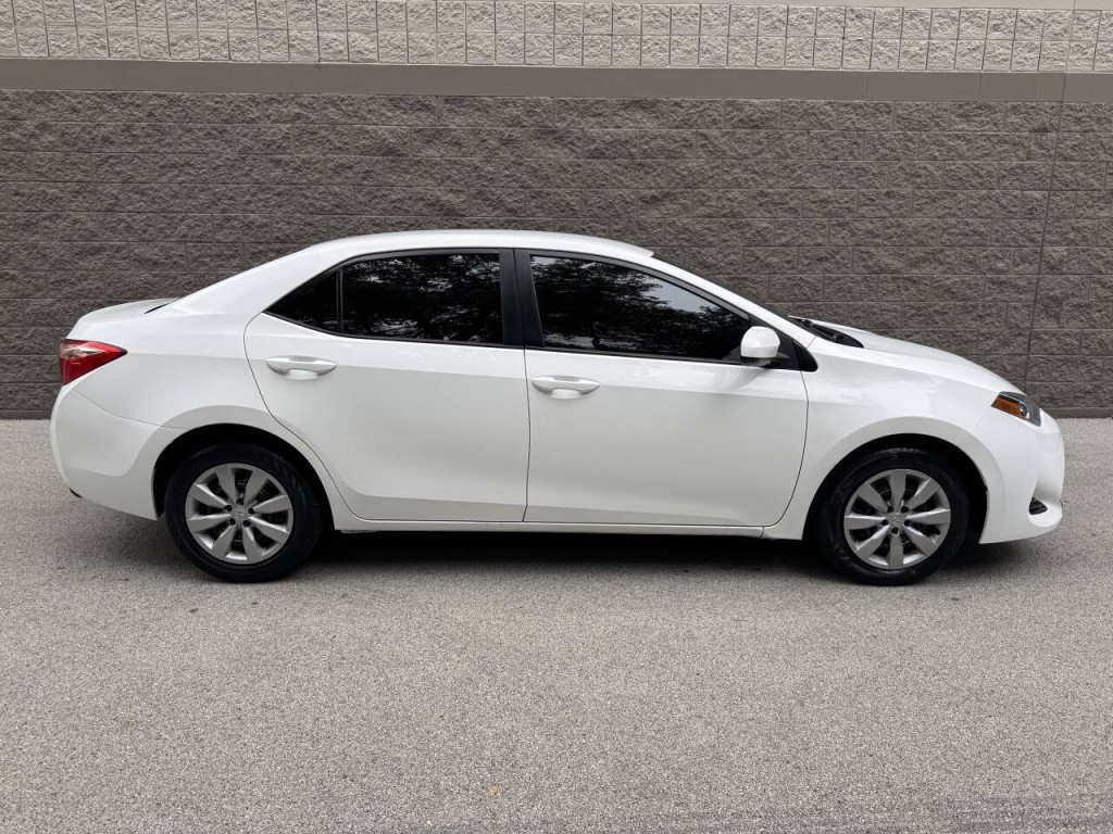 2019 Toyota Corolla Image 10