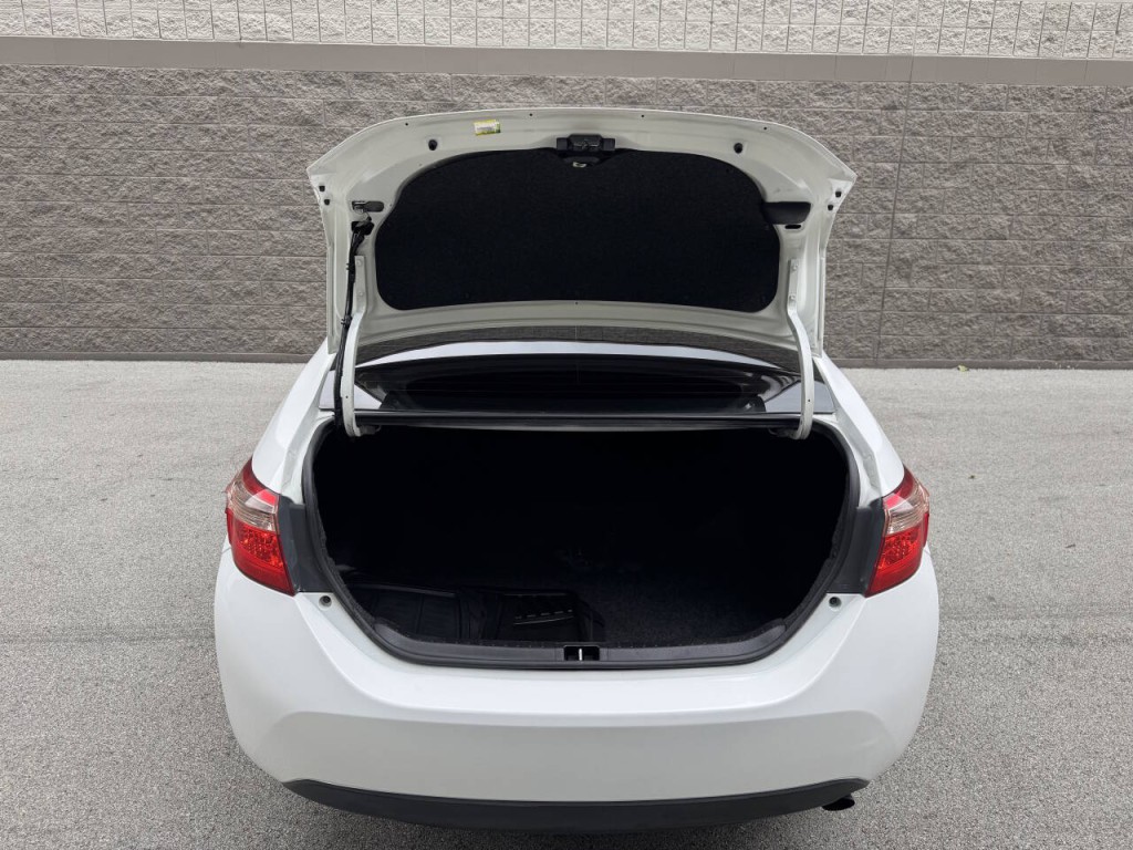 2019 Toyota Corolla Image 12