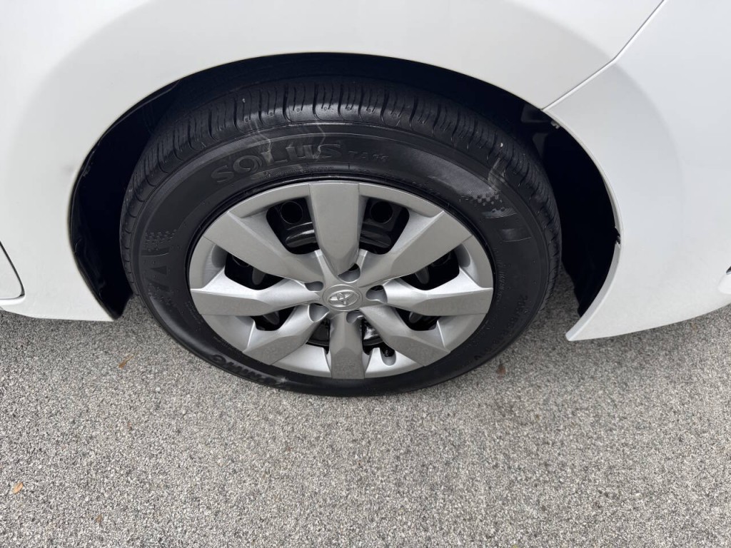 2019 Toyota Corolla Image 19