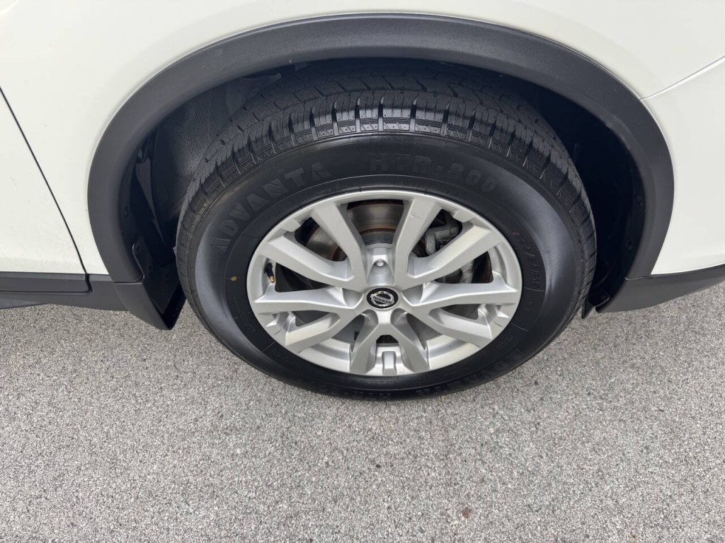 2018 Nissan Rogue Image 19