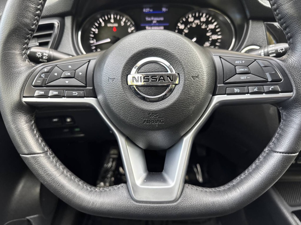2018 Nissan Rogue Image 25