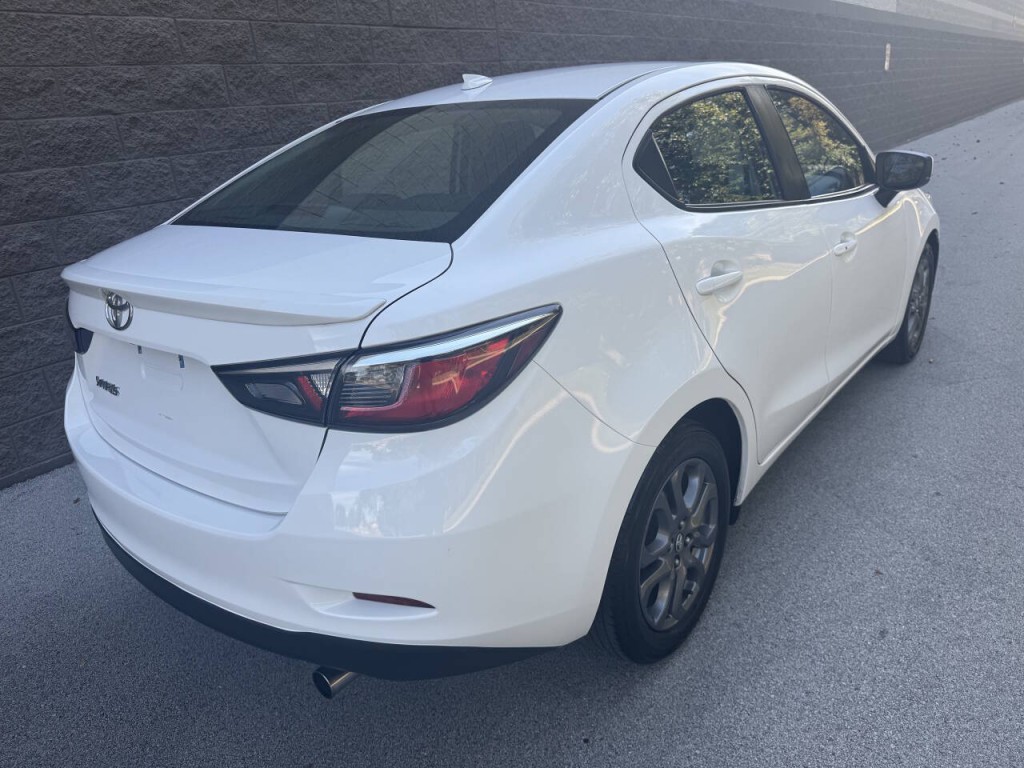 2019 Toyota Yaris Image 11