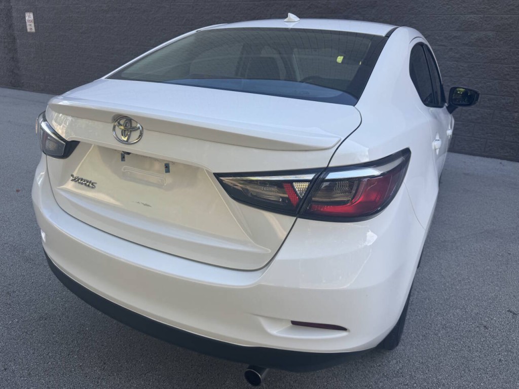 2019 Toyota Yaris Image 13