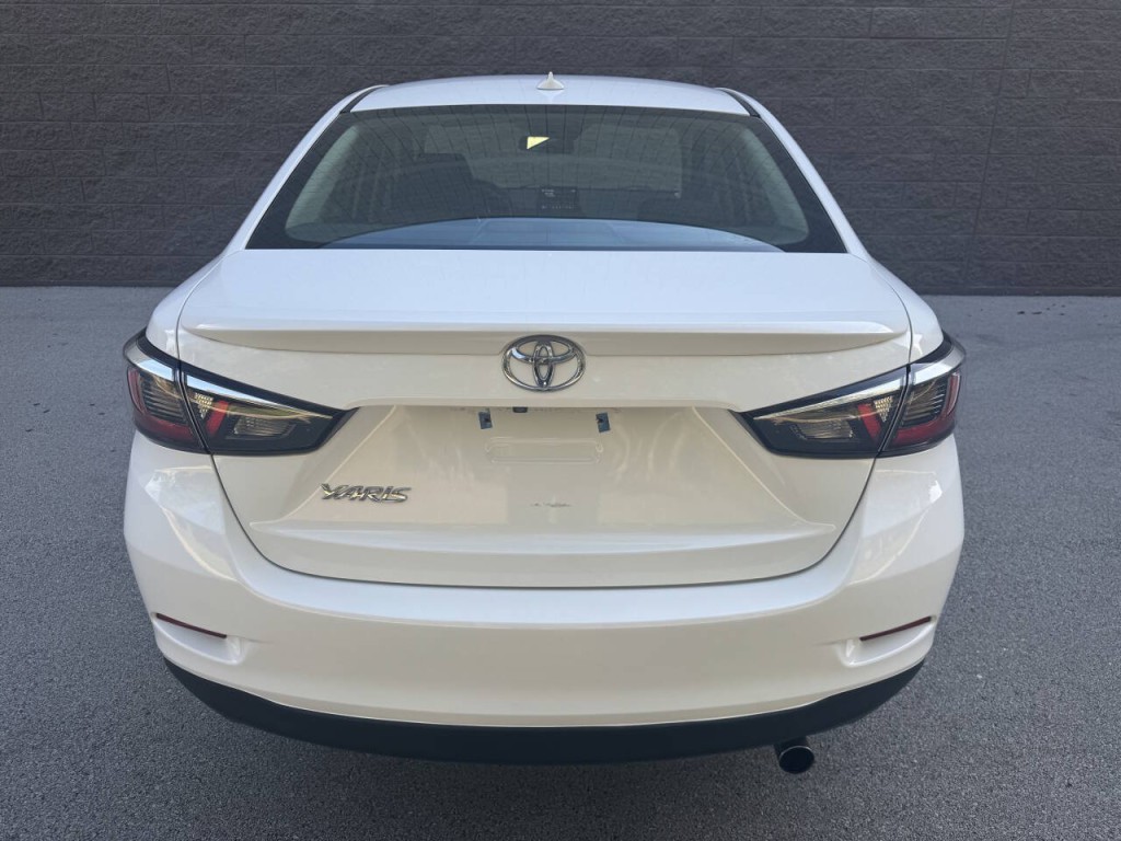 2019 Toyota Yaris Image 14