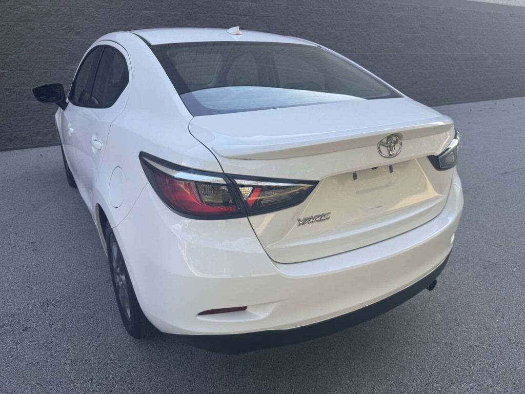 2019 Toyota Yaris Image 15