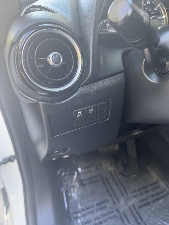 2019 Toyota Yaris Image 18