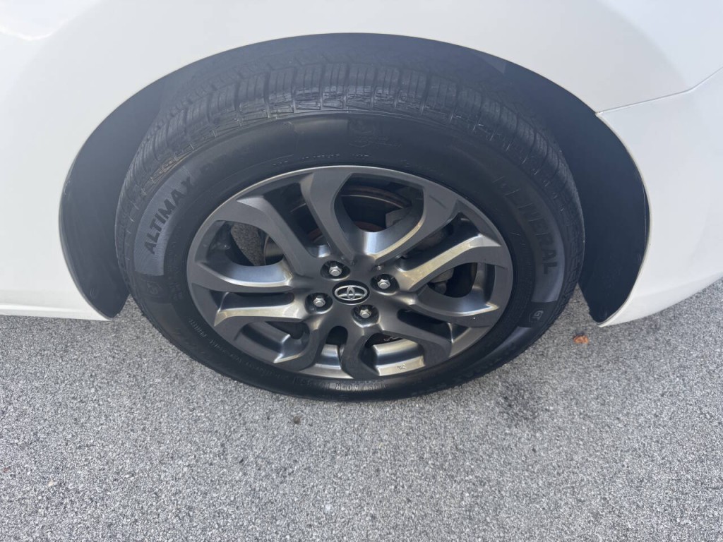 2019 Toyota Yaris Image 23