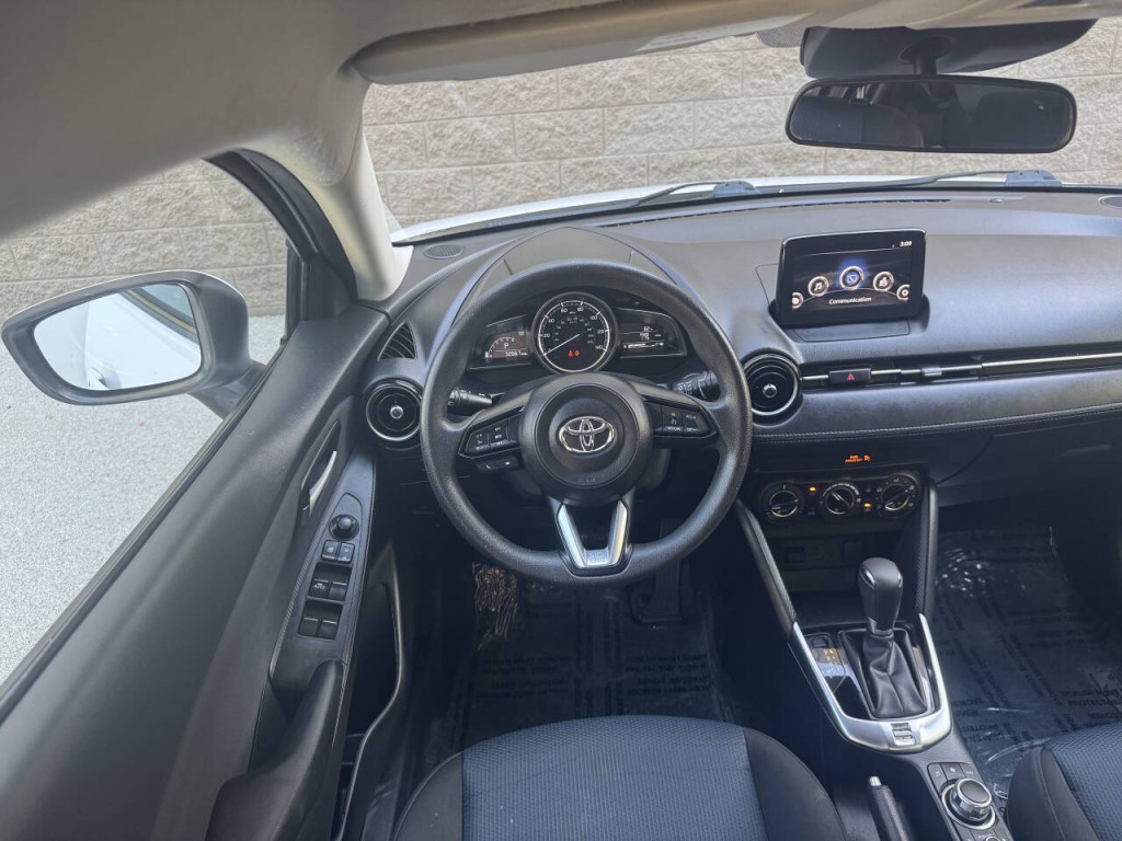2019 Toyota Yaris Image 30