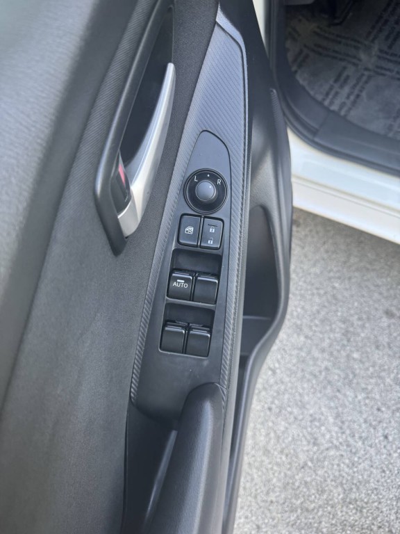 2019 Toyota Yaris Image 32