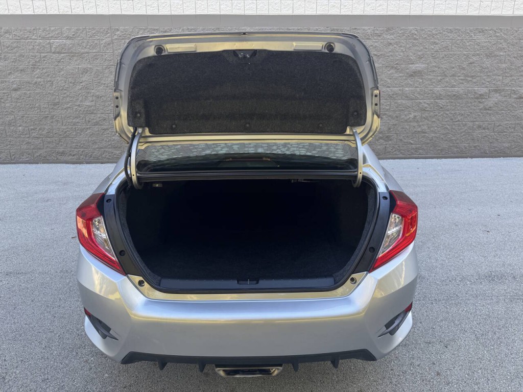 2020 Honda Civic Image 13