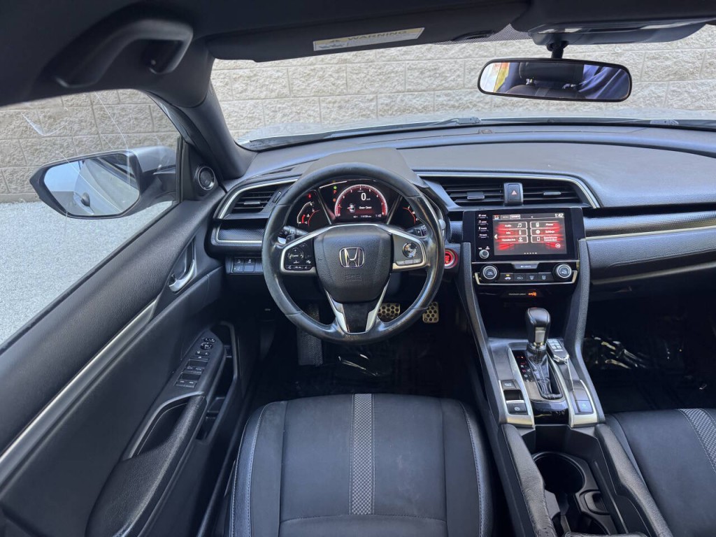 2020 Honda Civic Image 32