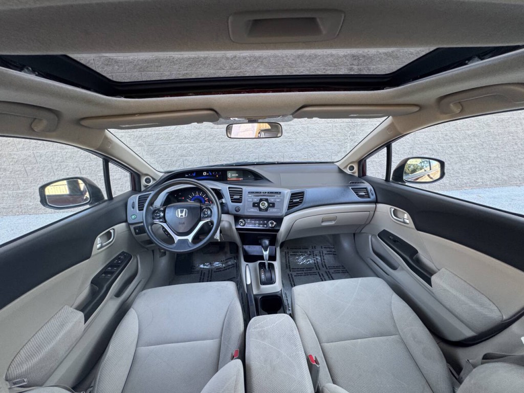 2012 Honda Civic Image 29