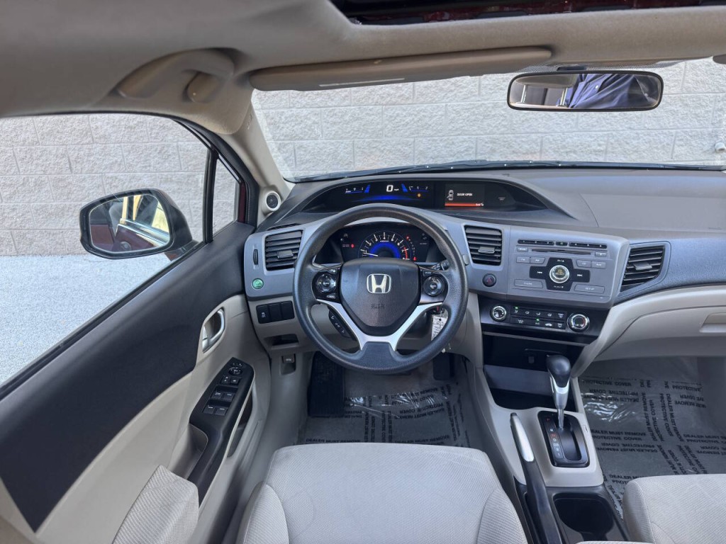 2012 Honda Civic Image 30