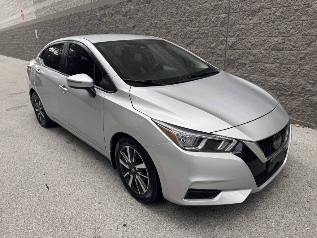 2020 Nissan Versa Image 2