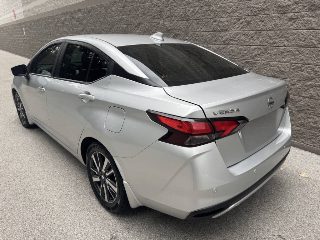2020 Nissan Versa Image 4