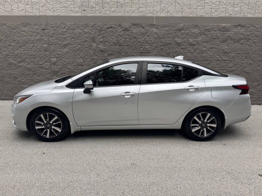 2020 Nissan Versa Image 7