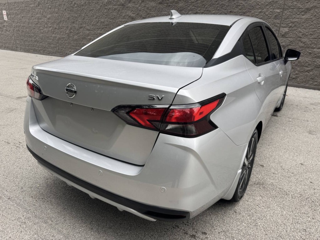 2020 Nissan Versa Image 10
