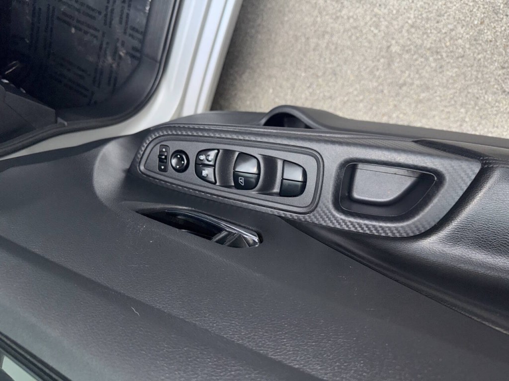 2020 Nissan Versa Image 21
