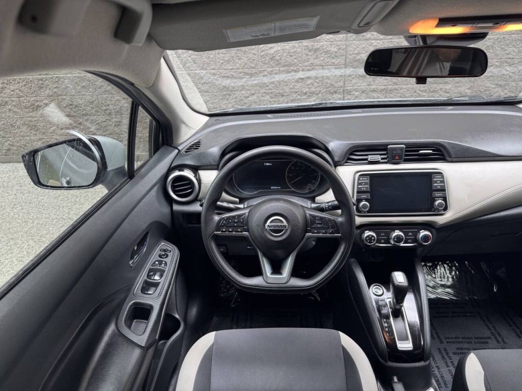 2020 Nissan Versa Image 26