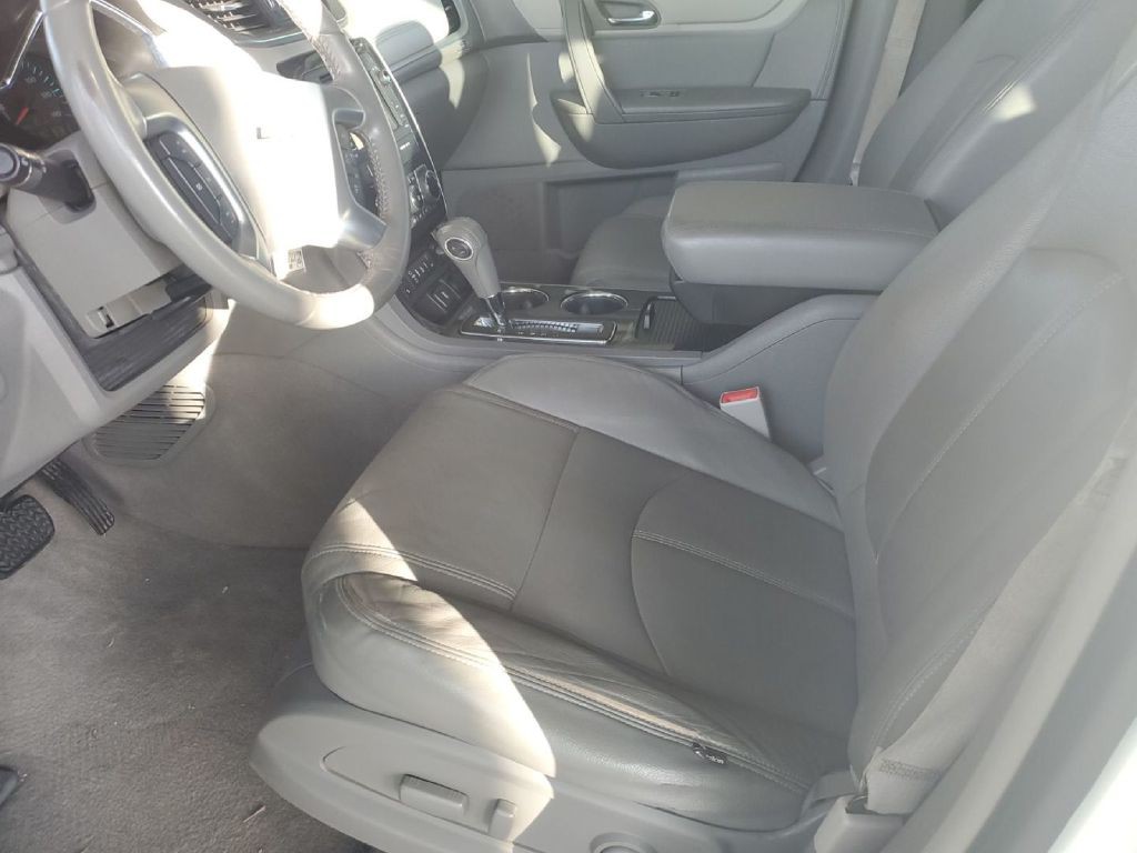 2016 Chevrolet Traverse Image 4
