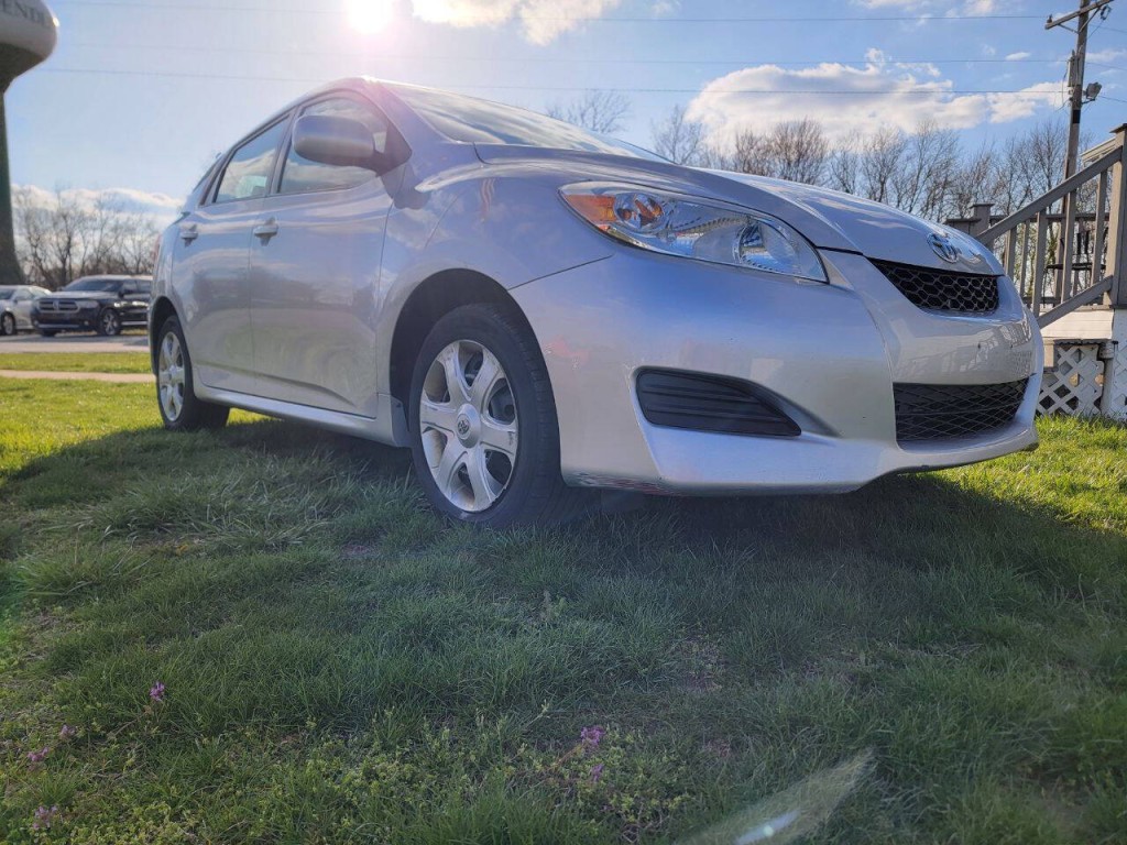 2009 Toyota Matrix Image 1