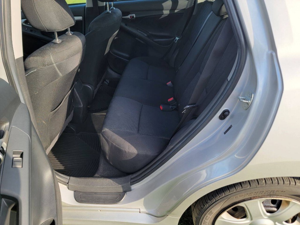 2009 Toyota Matrix Image 12