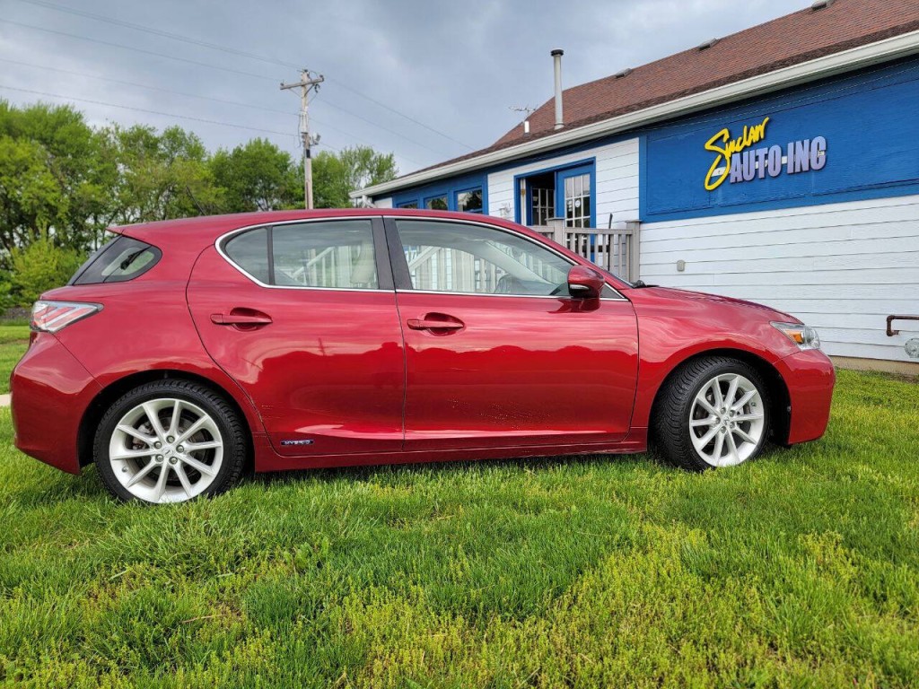 2013 Lexus CT 200h Image 10