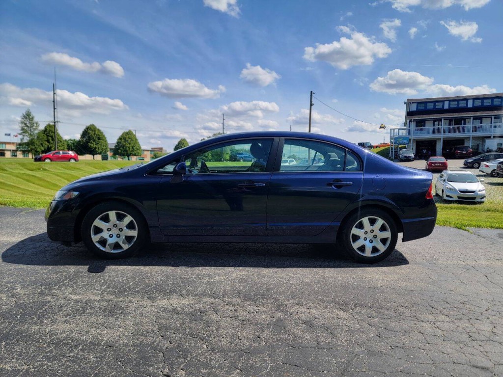 2011 Honda Civic Image 10