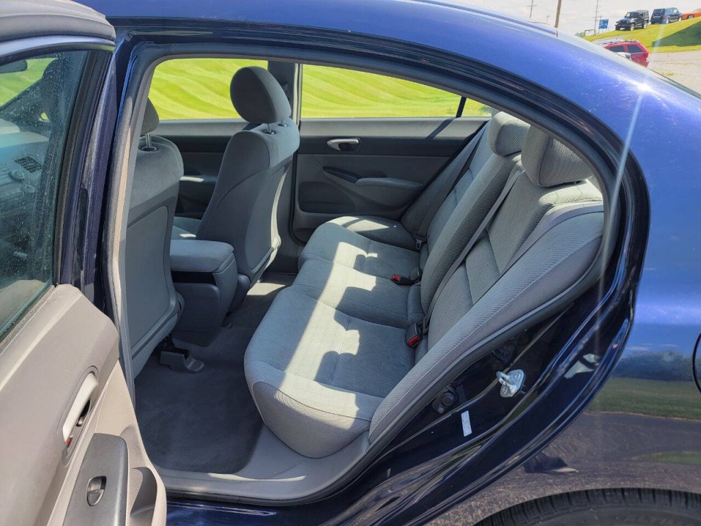 2011 Honda Civic Image 12