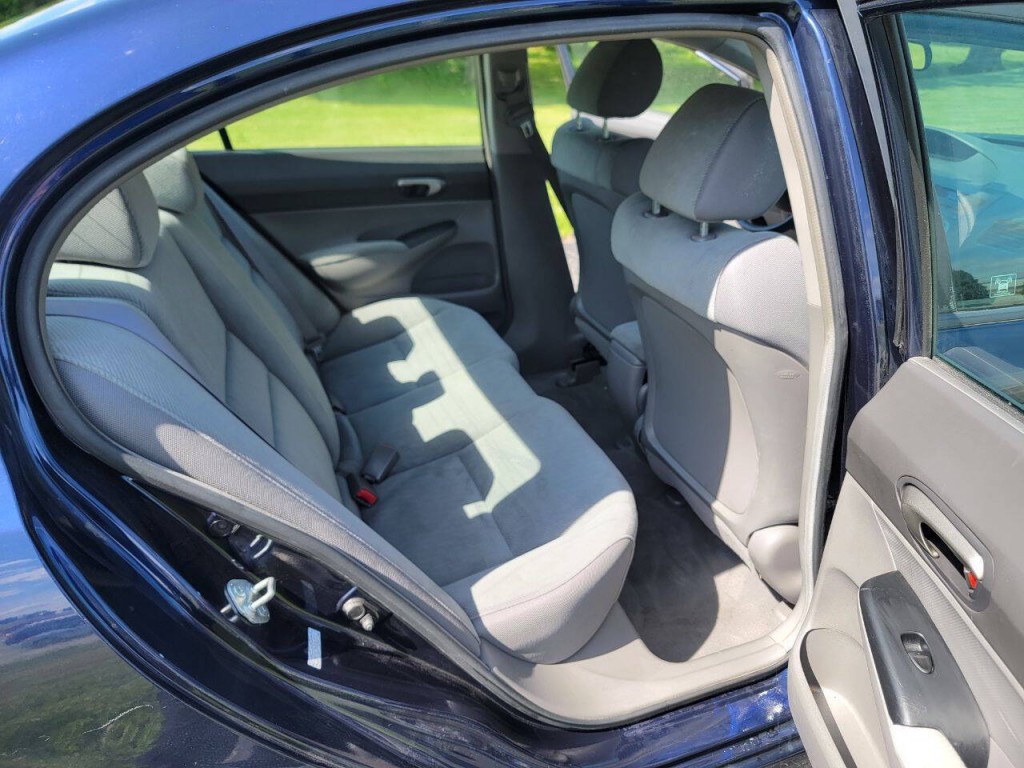 2011 Honda Civic Image 13