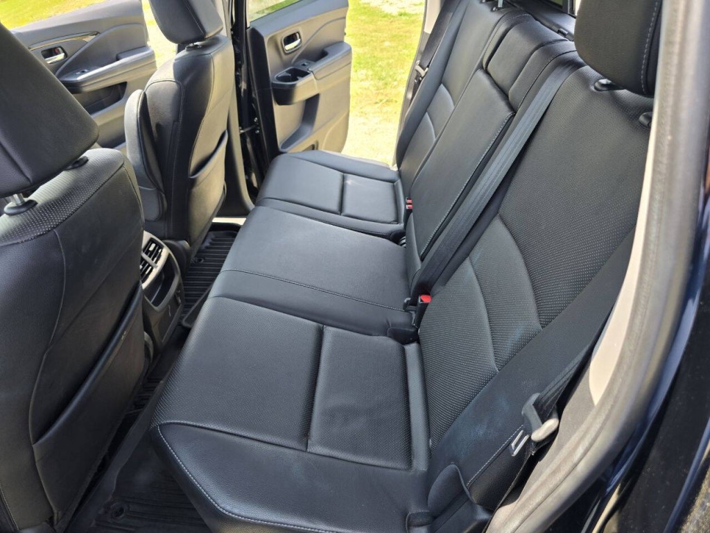 2017 Honda Ridgeline Image 22