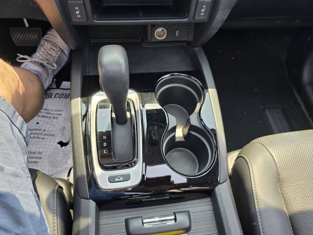 2017 Honda Ridgeline Image 29