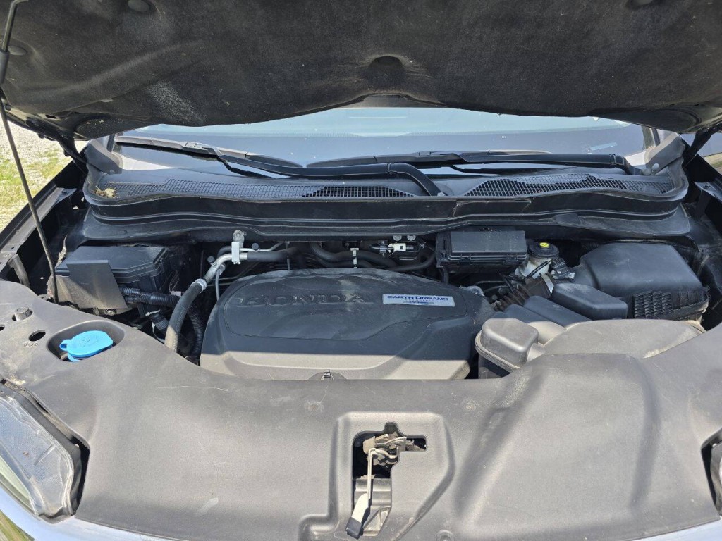 2017 Honda Ridgeline Image 32