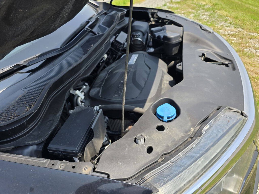 2017 Honda Ridgeline Image 33