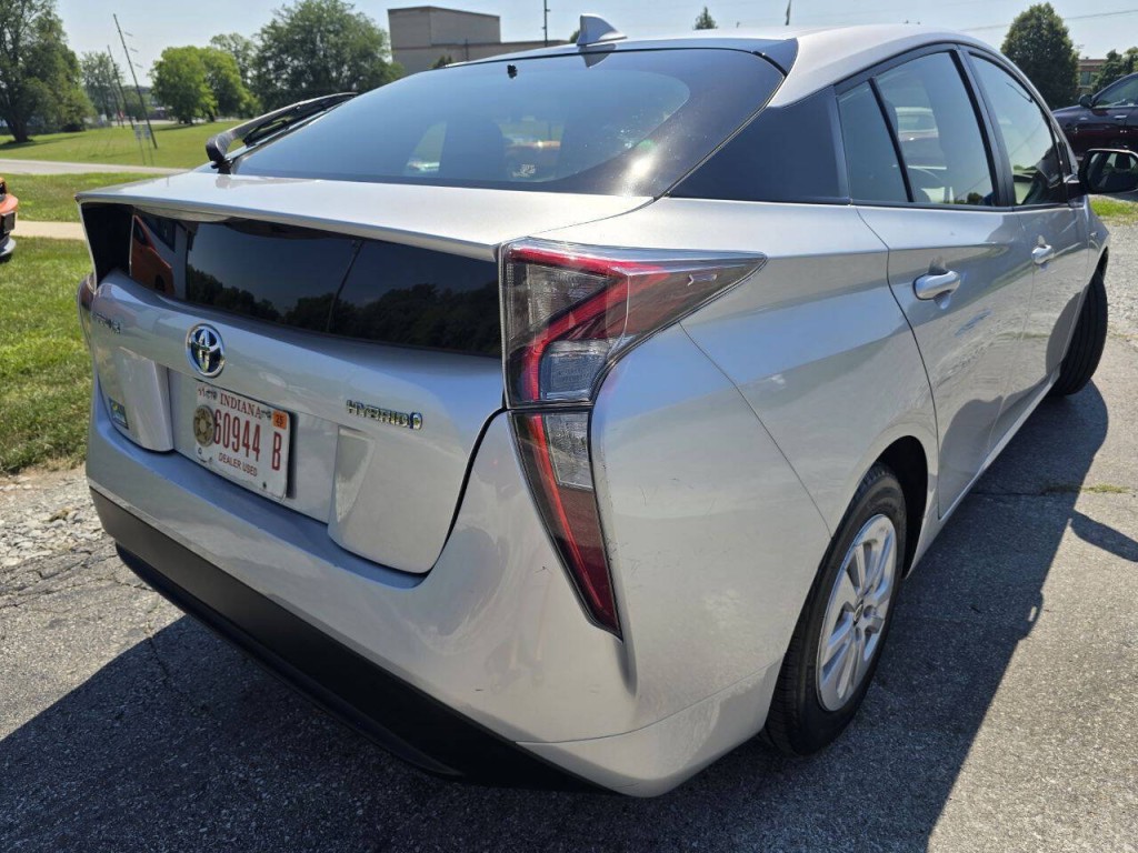 2017 Toyota Prius Image 5