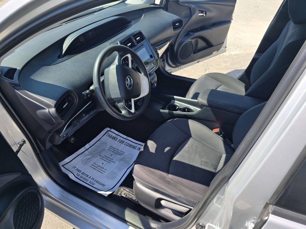 2017 Toyota Prius Image 17