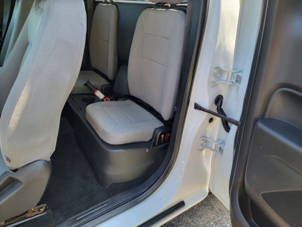 2016 Chevrolet Colorado Image 12
