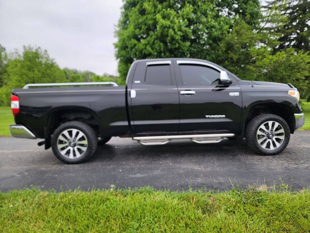 2016 Toyota Tundra Image 8