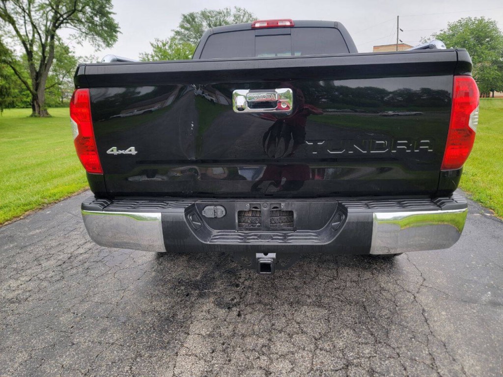 2016 Toyota Tundra Image 10