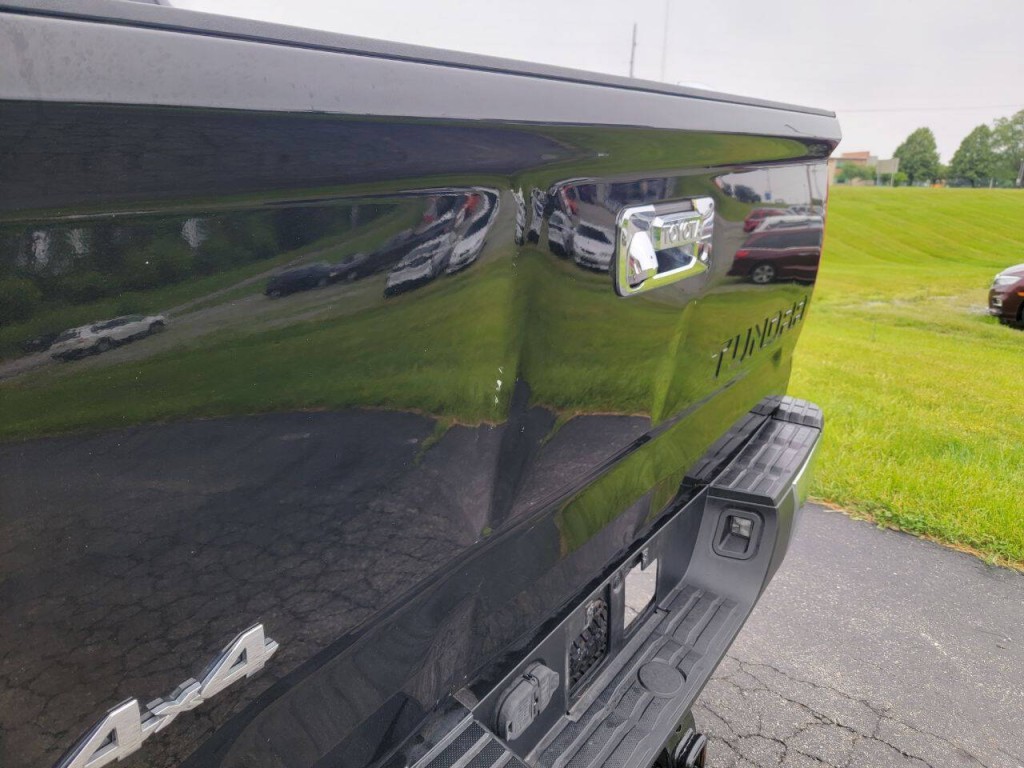 2016 Toyota Tundra Image 11