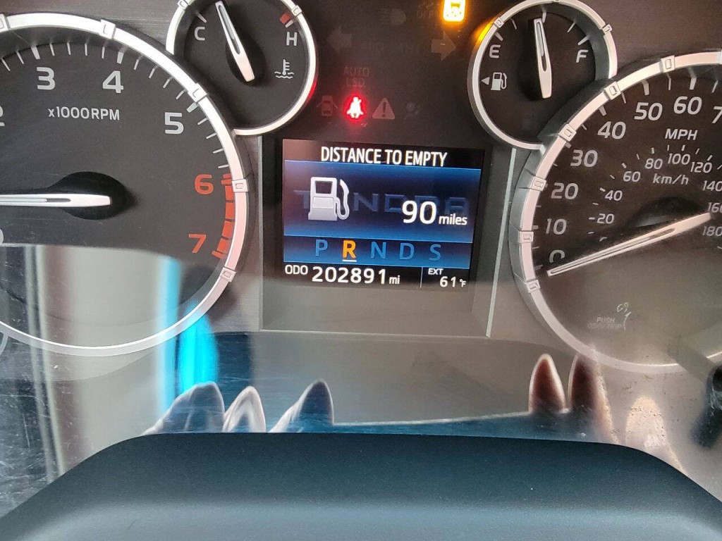 2016 Toyota Tundra Image 22