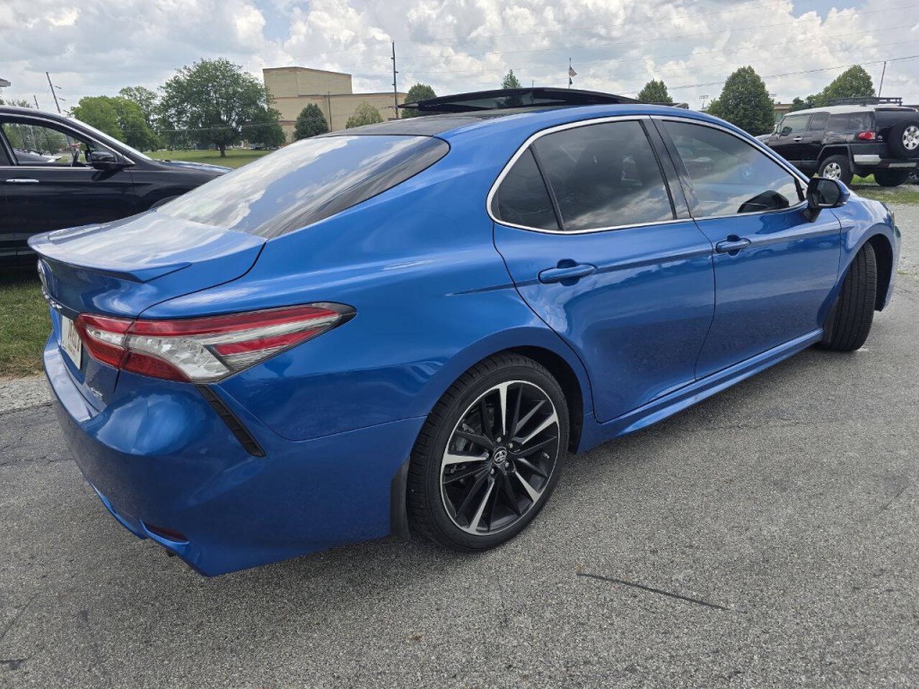 2018 Toyota Camry Image 4